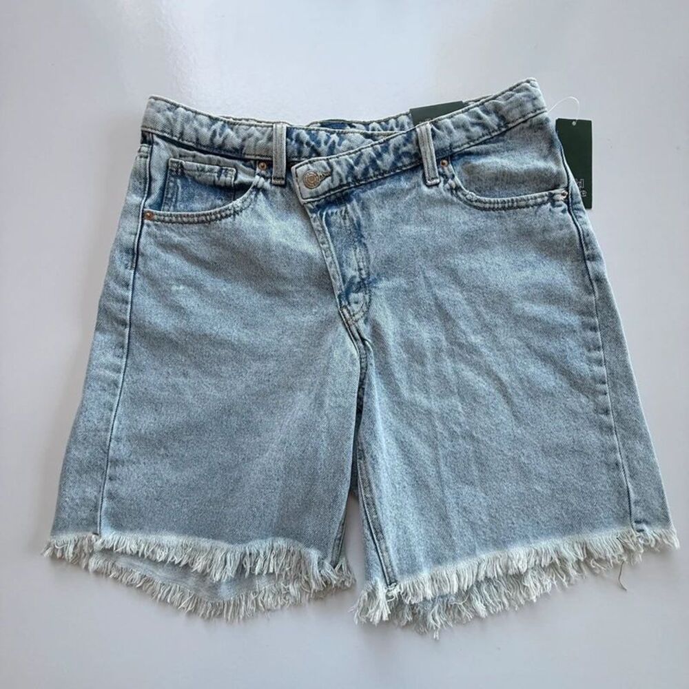 Wild Fable Women High-Rise Bermuda Denim Jean Shorts 10 30 Waist Light Blue NWT